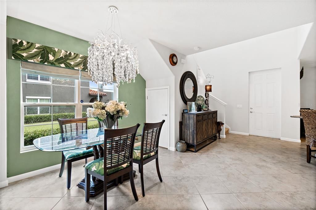 Chandelier, Dining room, Interior