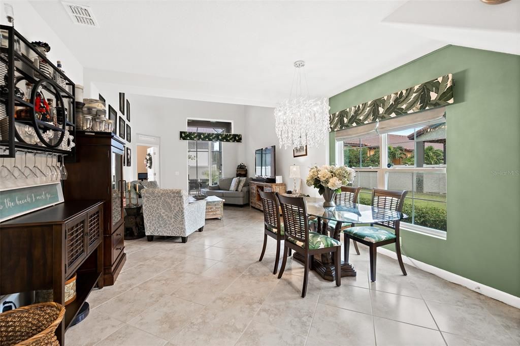 Chandelier, Dining room, Interior, Living room
