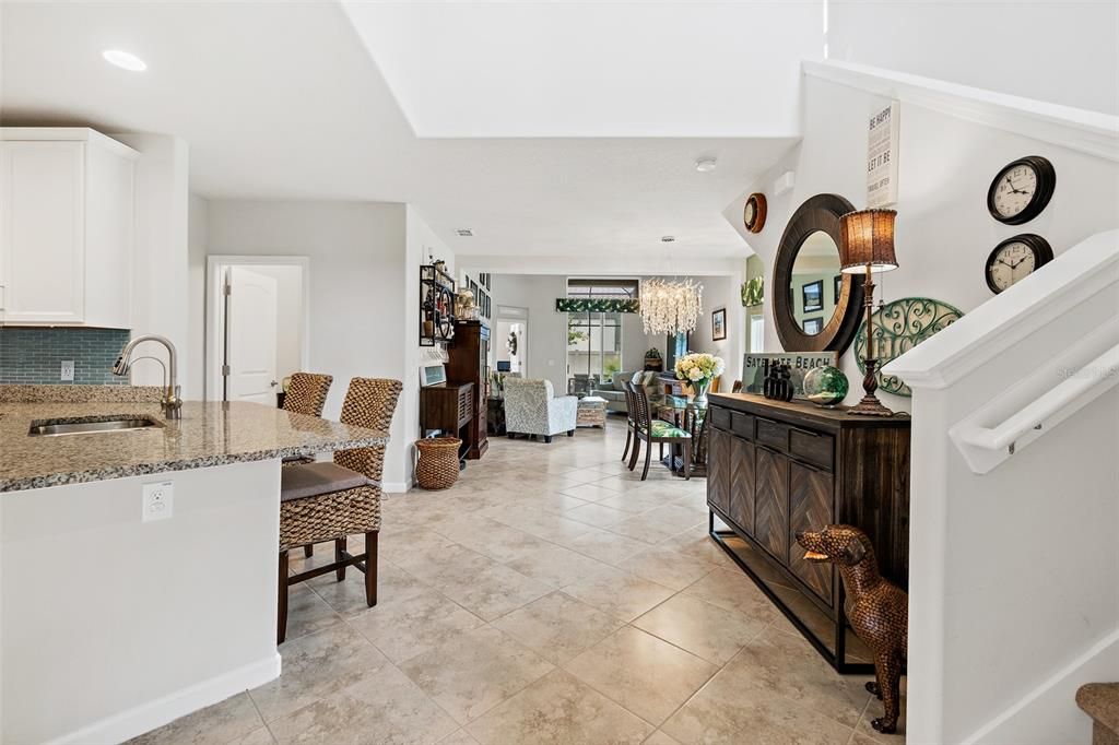 Chandelier, Dining room, Interior, Recessed Lighting