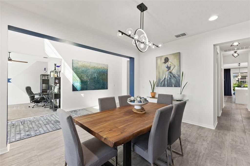 Dining room, Interior, Pendant Lights, Recessed Lighting