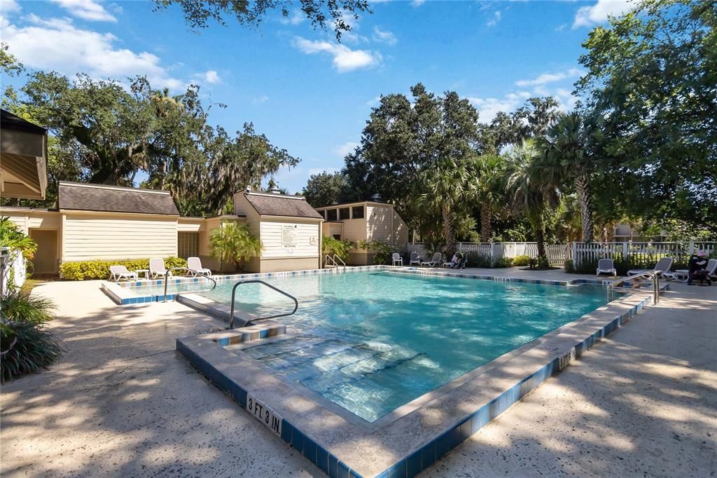 Exterior, Pool
