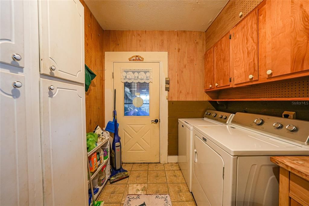 Interior, Washer