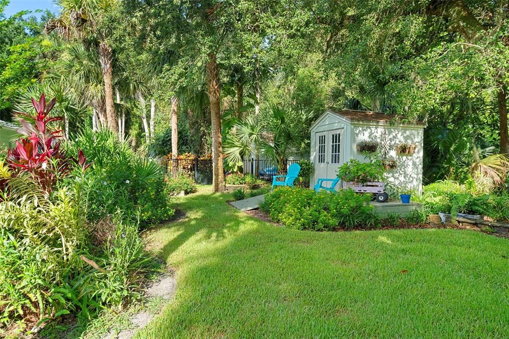 Backyard, Exterior