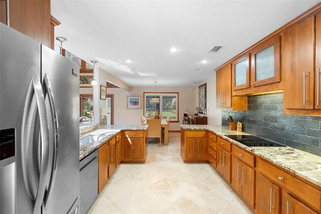 Dining room, Interior, Kitchen, Pendant Lights, Recessed Lighting