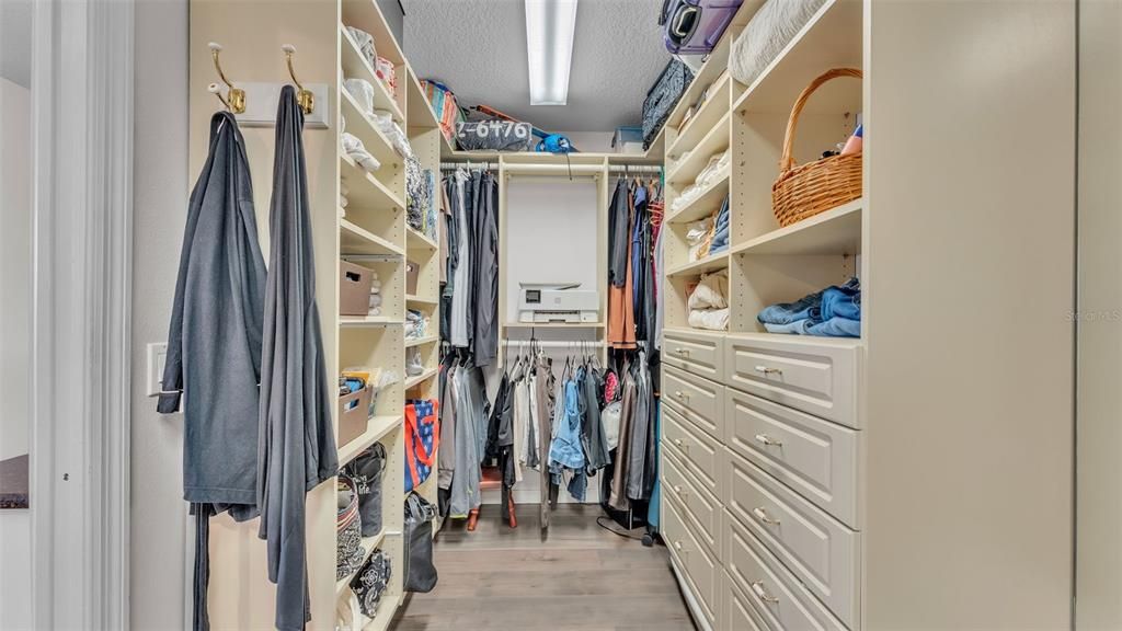Interior, Walk-in Closets, Wood Texture Flooring