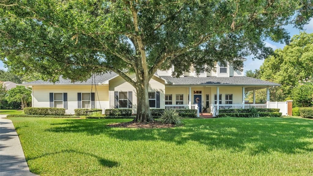 Backyard, Exterior, Facade, Ranch