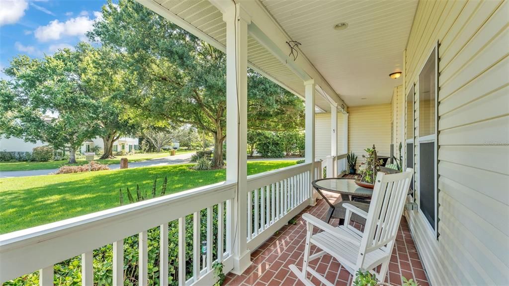 Exterior, Interior, Sun Room, Water