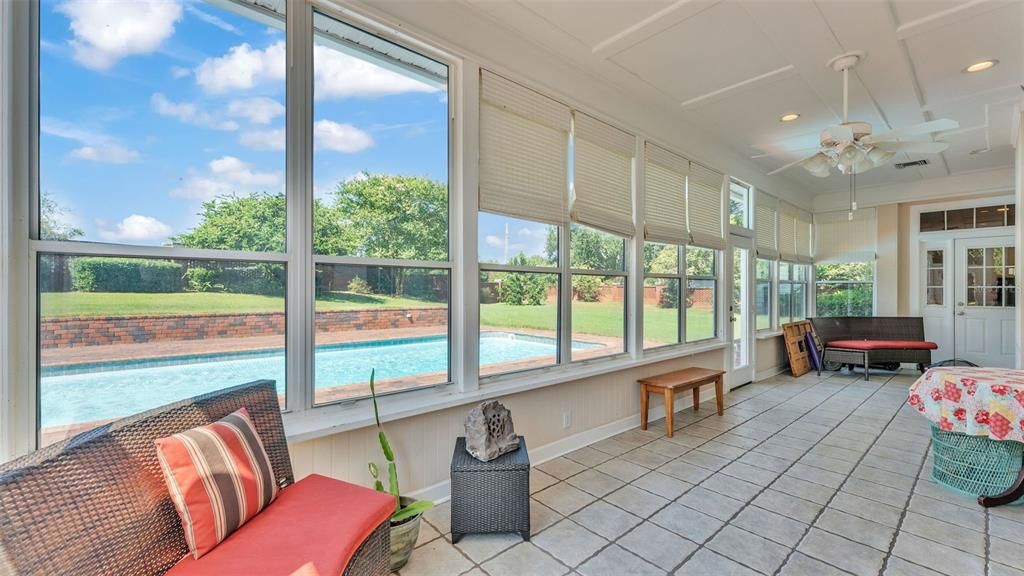 Interior, Recessed Lighting, Sun Room, Water