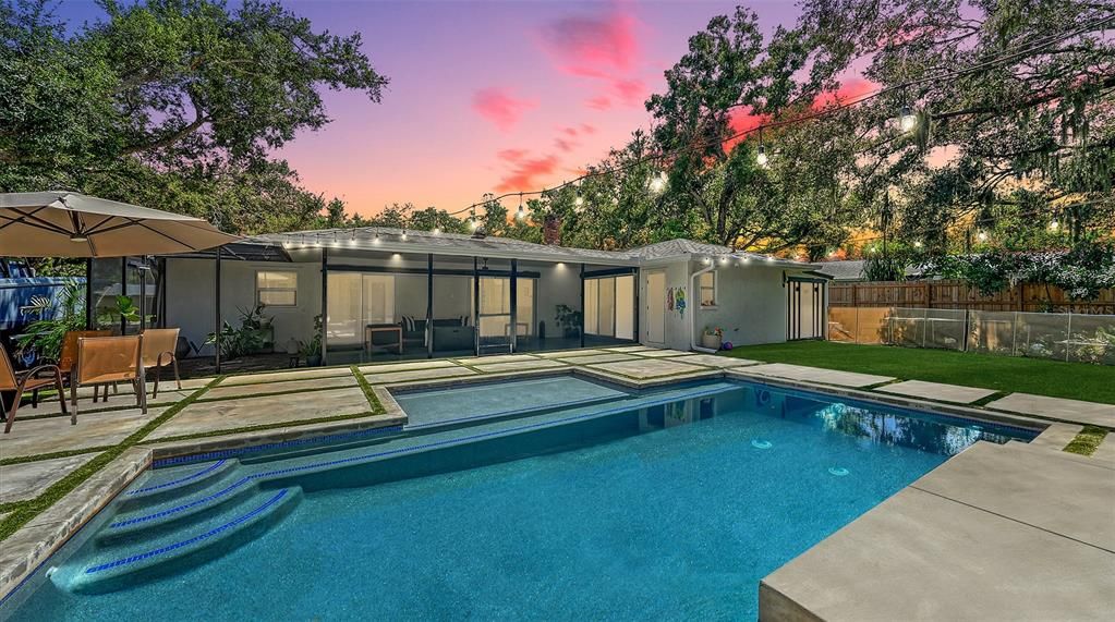 Exterior, Pool