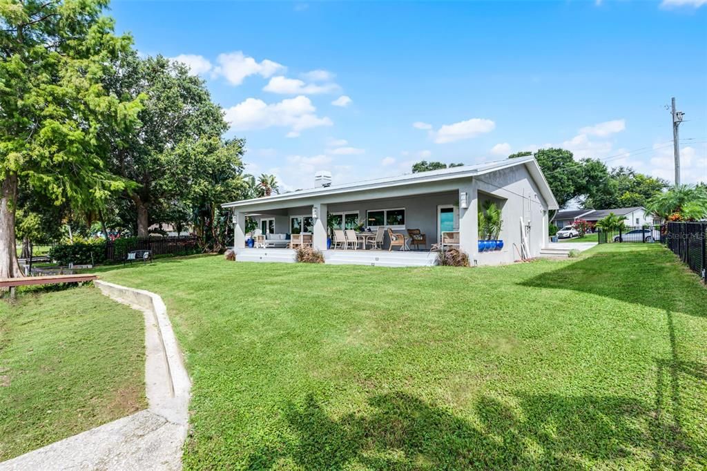 Backyard, Exterior