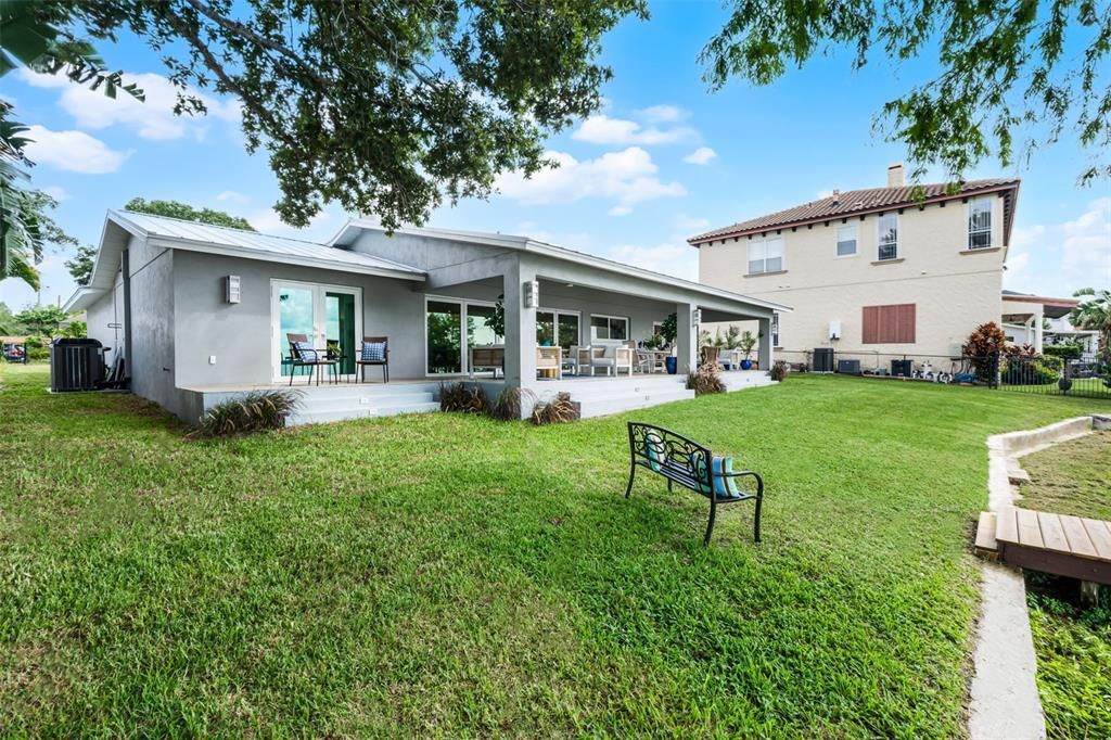 Backyard, Exterior