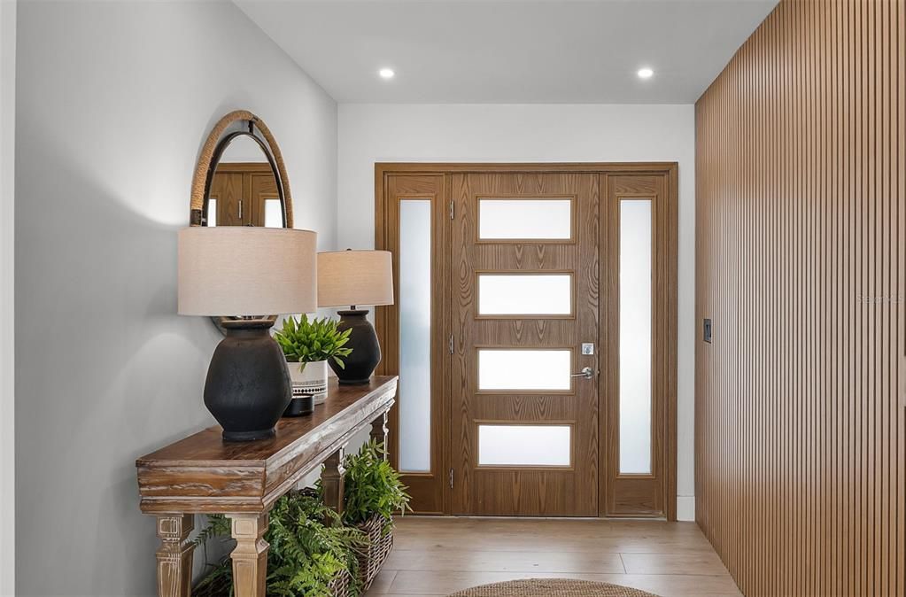 Interior, Recessed Lighting, Wood Texture Flooring