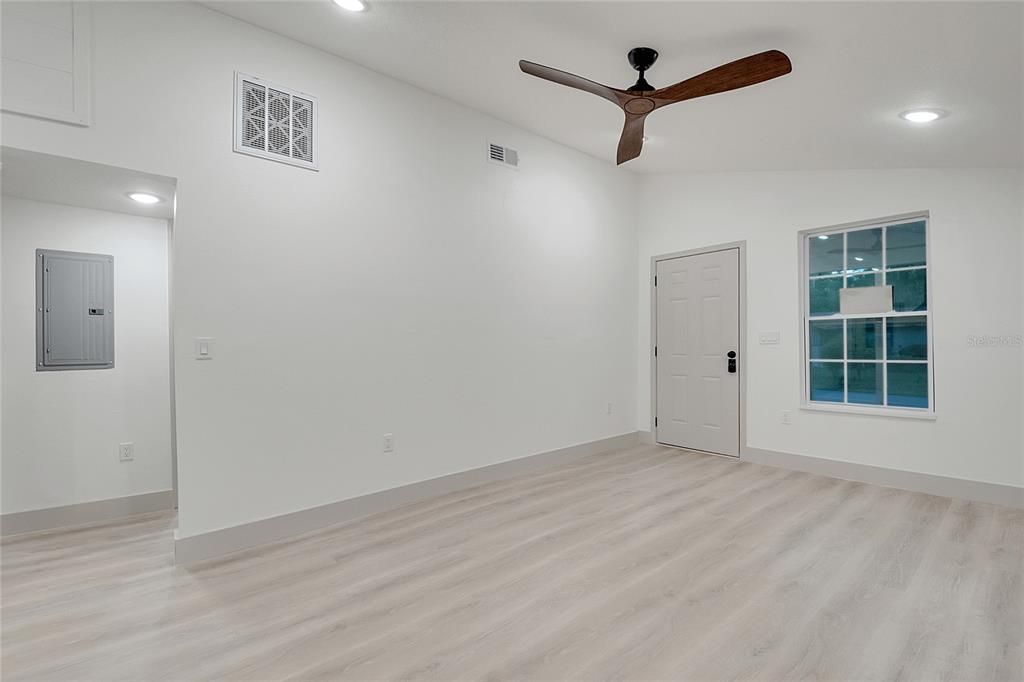 Empty room, Interior, Recessed Lighting, Wood Texture Flooring