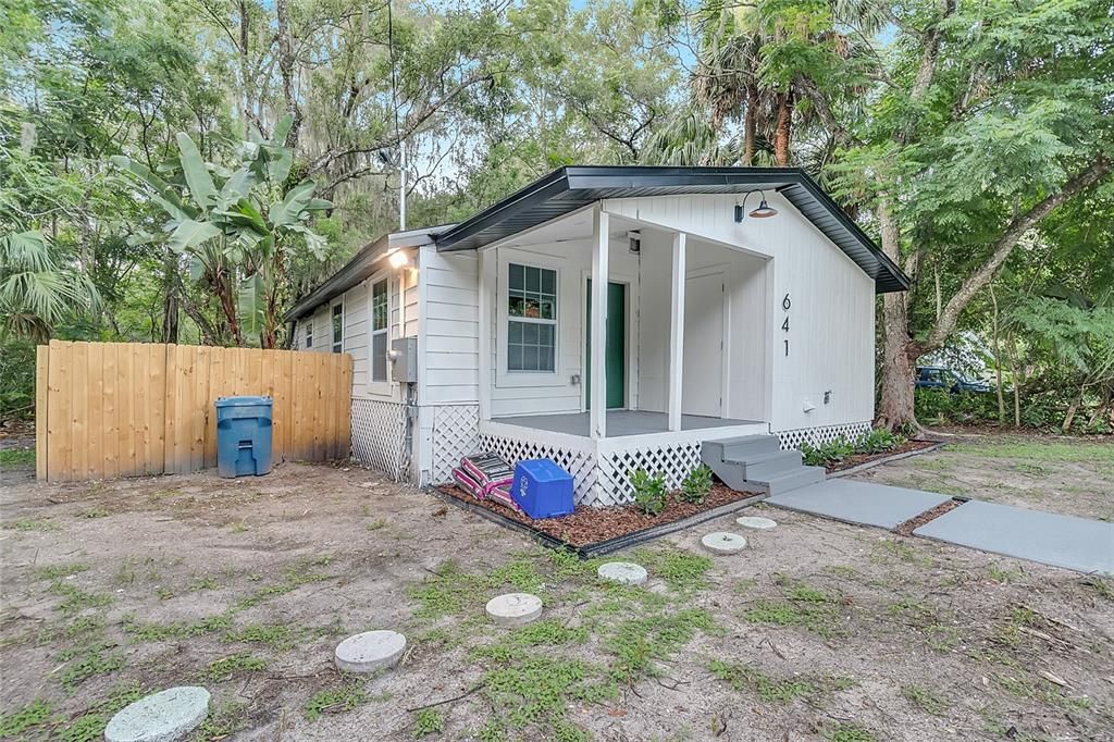 Backyard, Exterior