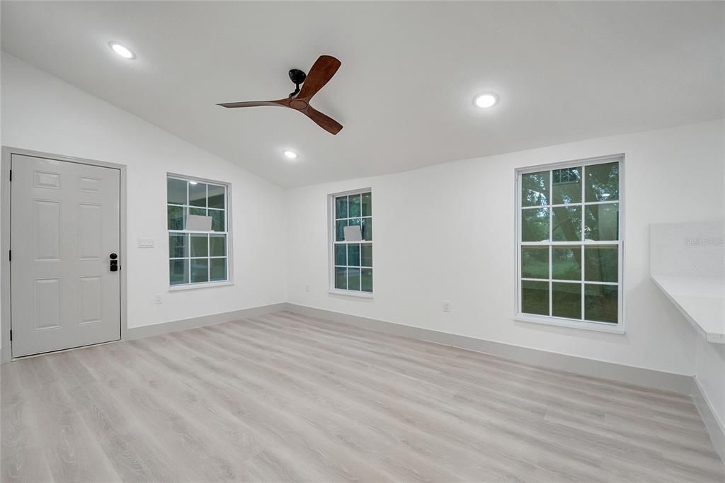Empty room, Interior, Recessed Lighting, Wood Texture Flooring