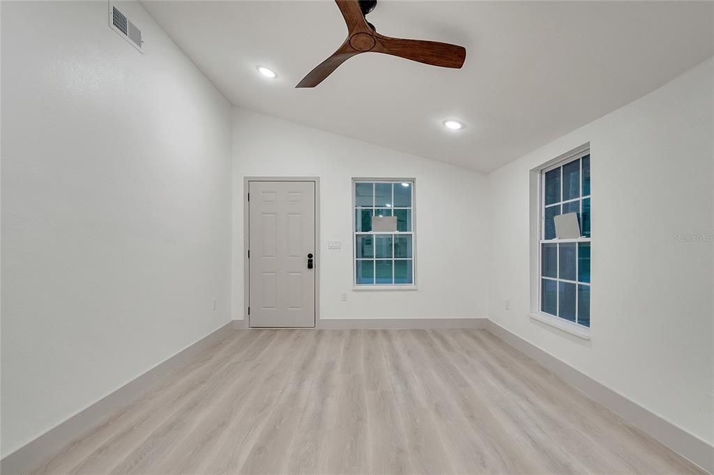 Empty room, Interior, Recessed Lighting, Wood Texture Flooring
