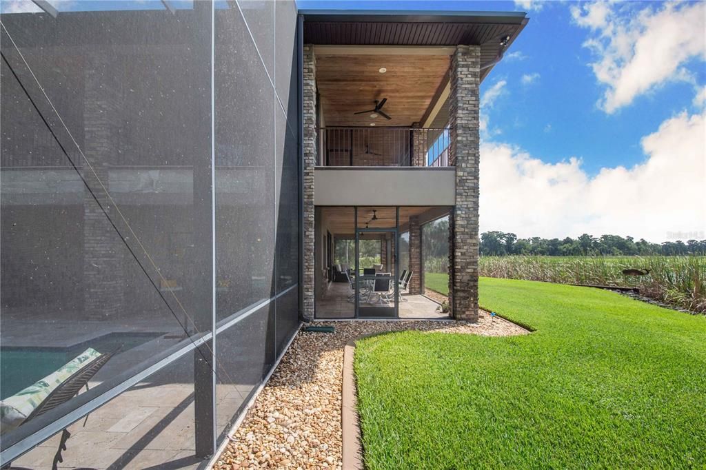 Backyard, Exterior
