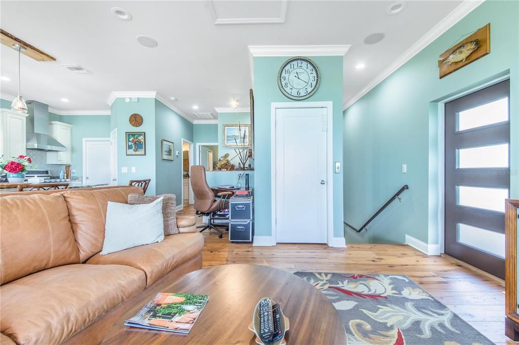 Home Office, Interior, Kitchen, Living room, Pendant Lights, Recessed Lighting, Wood Texture Flooring