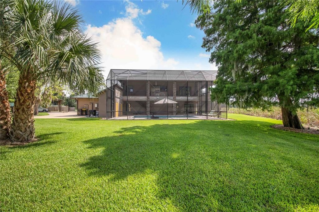 Backyard, Exterior