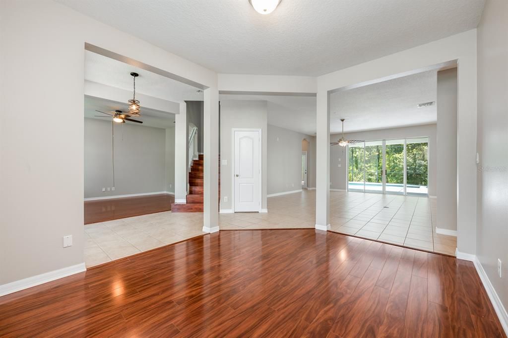 Empty room, Interior, Pendant Lights, Wood Texture Flooring