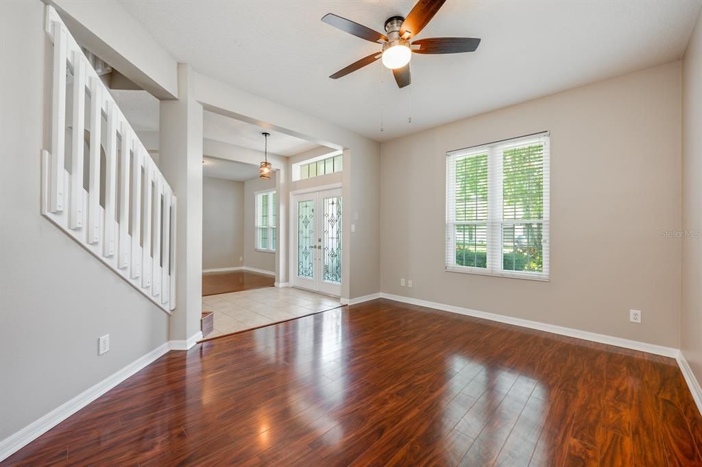 Empty room, Interior, Pendant Lights, Wood Texture Flooring