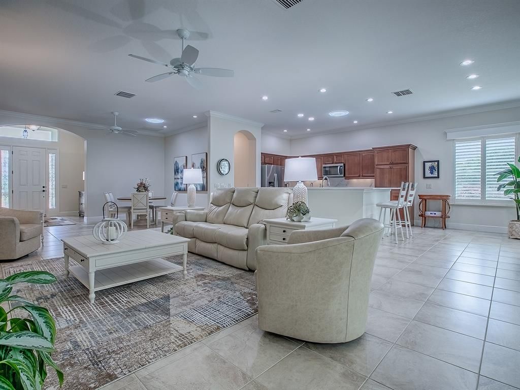Dining room, Interior, Kitchen, Living room, Recessed Lighting