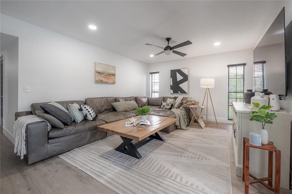 Interior, Living room, Recessed Lighting, Wood Texture Flooring
