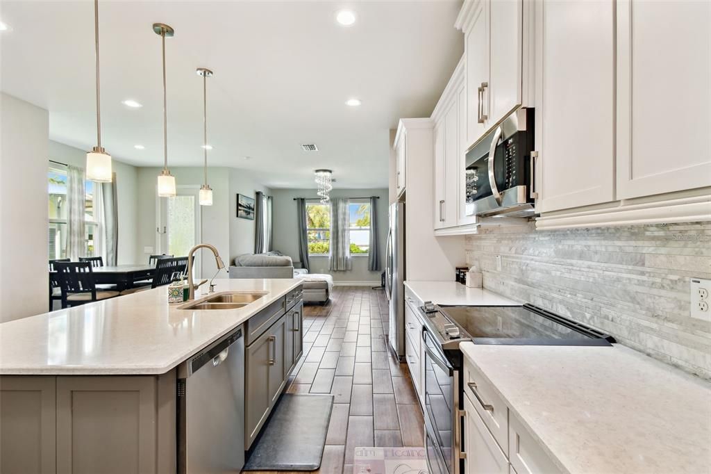 Interior, Kitchen, Living room, Pendant Lights, Recessed Lighting, Wood Texture Flooring