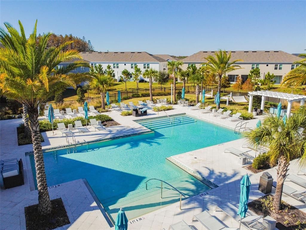 Exterior, Pool