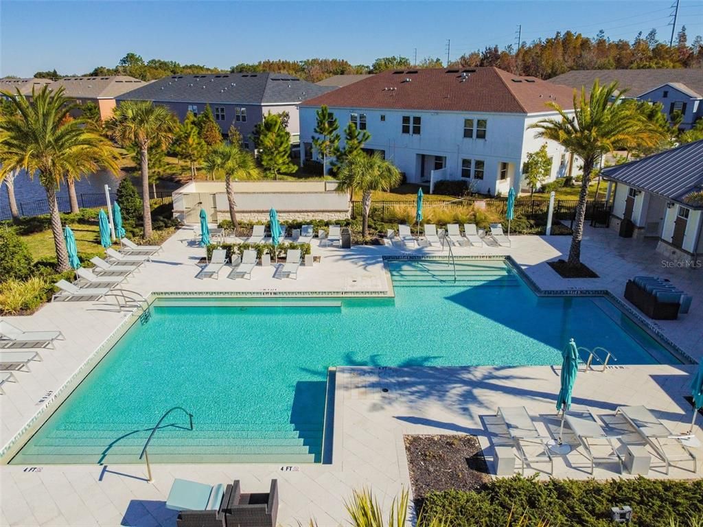 Exterior, Pool