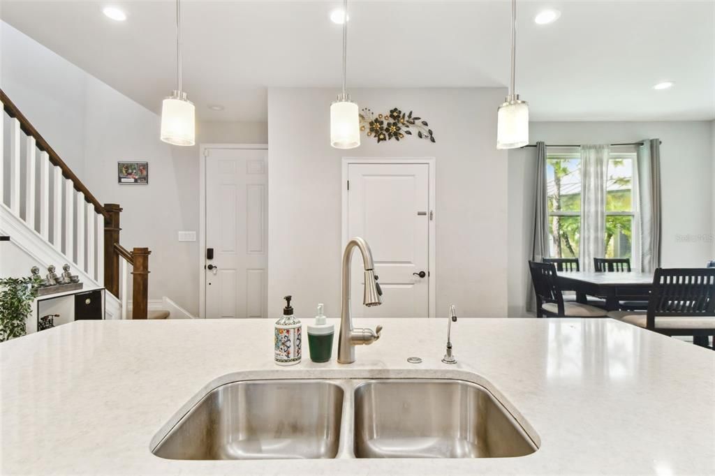 Dining room, Interior, Kitchen, Pendant Lights, Recessed Lighting