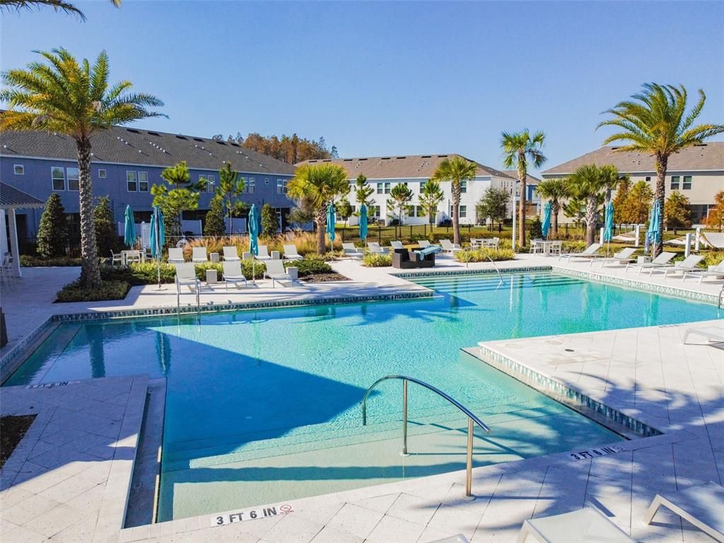 Exterior, Pool