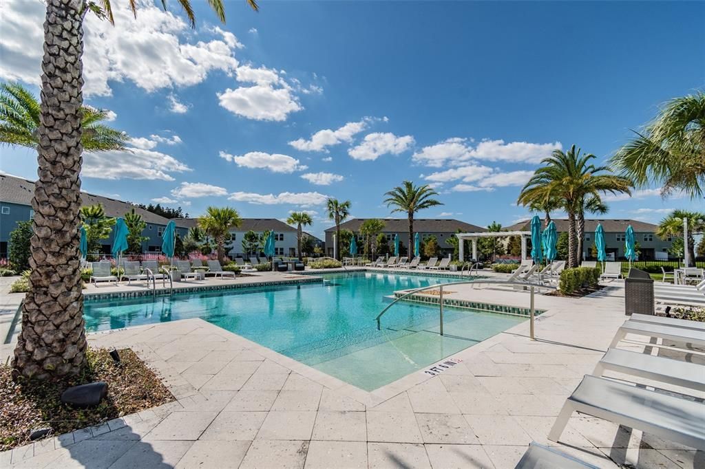 Exterior, Pool