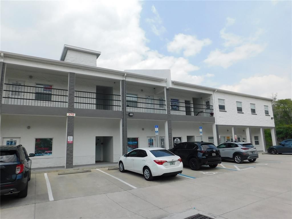 Exterior, Facade, Condo Building