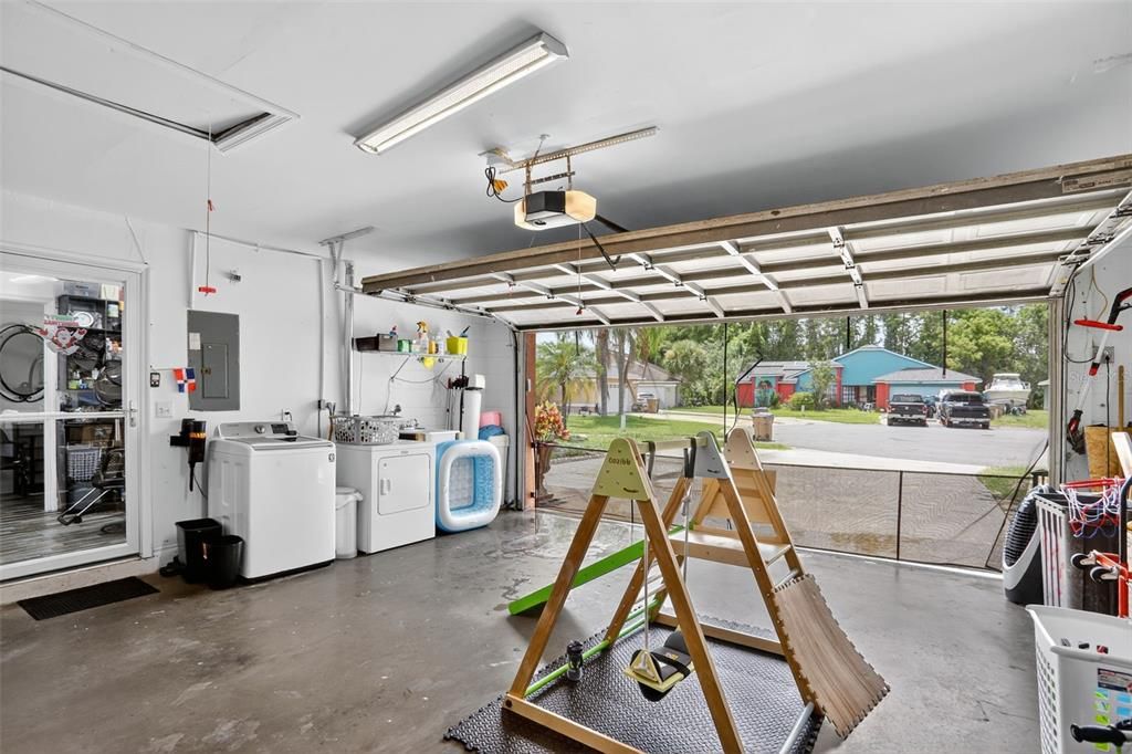 Garage, Interior, Washer