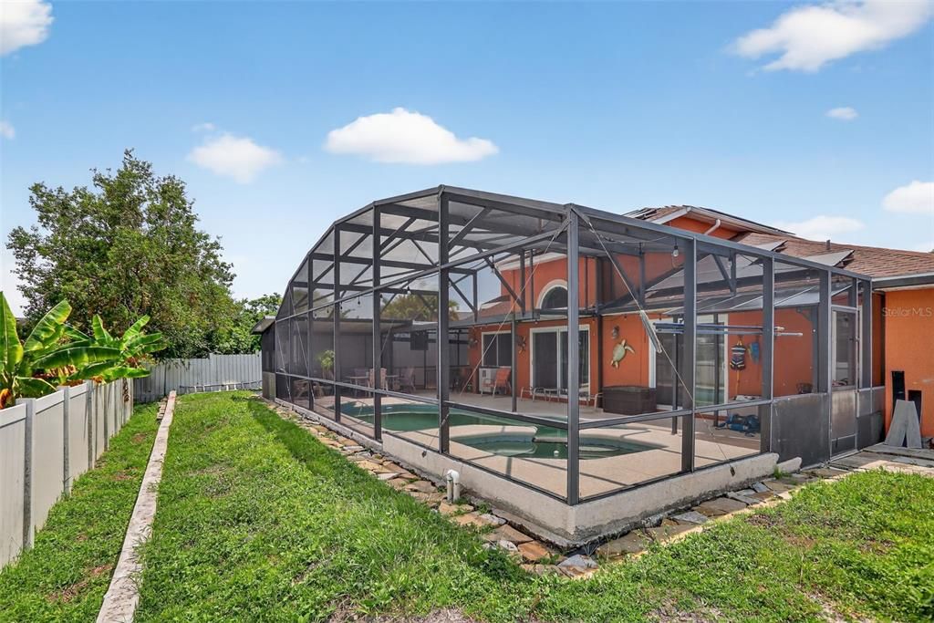 Backyard, Exterior