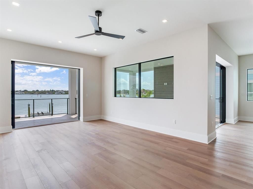 Empty room, Interior, Recessed Lighting, Water, Wood Texture Flooring