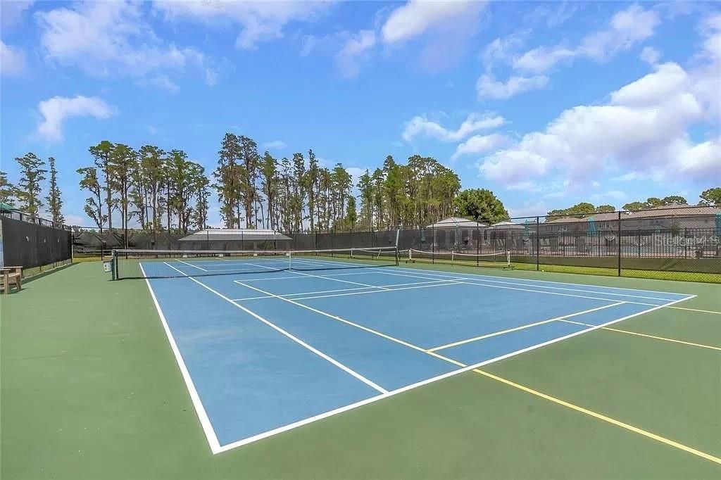 Exterior, Tennis Courts