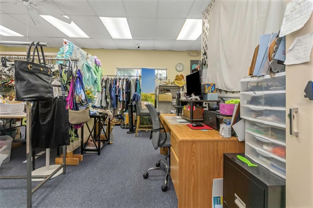 Home Office, Interior, Walk-in Closets