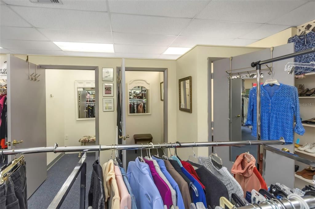 Interior, Walk-in Closets