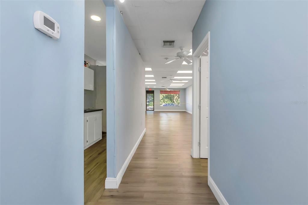 Interior, Recessed Lighting, Wood Texture Flooring