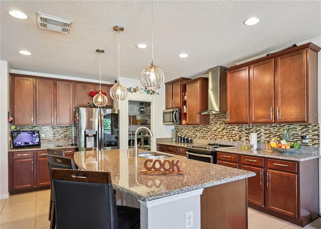 Dining room, Interior, Kitchen, Living room, Pendant Lights, Recessed Lighting