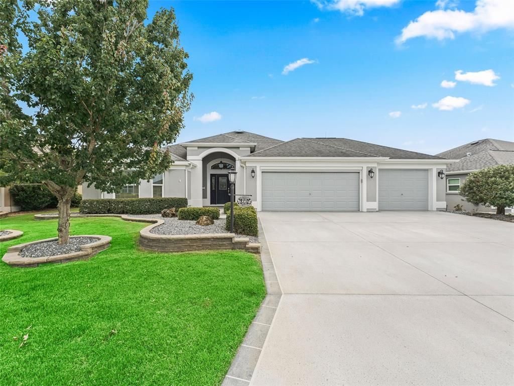 Attached, Backyard, Exterior, Facade, Ranch