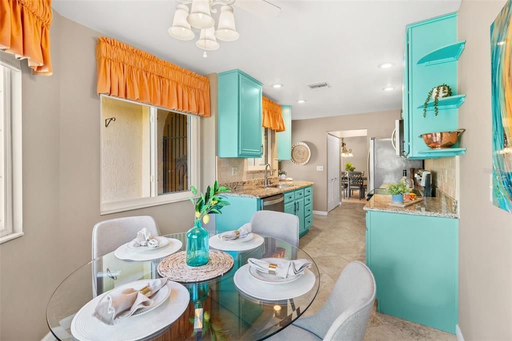 Dining room, Interior, Kitchen, Recessed Lighting