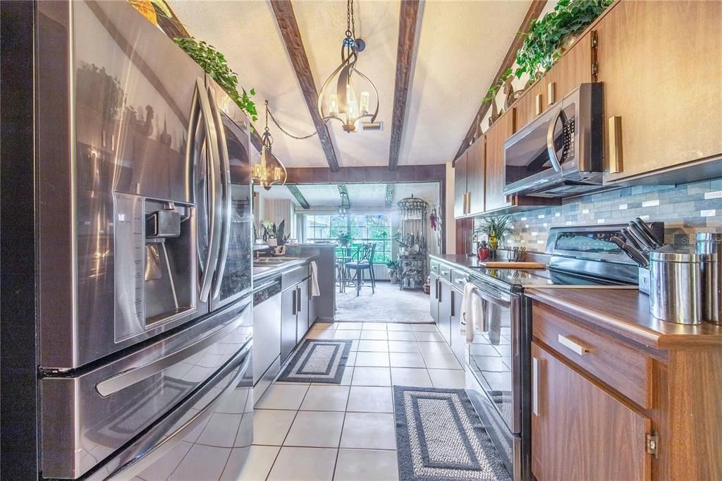 Dining room, Interior, Kitchen, Pendant Lights