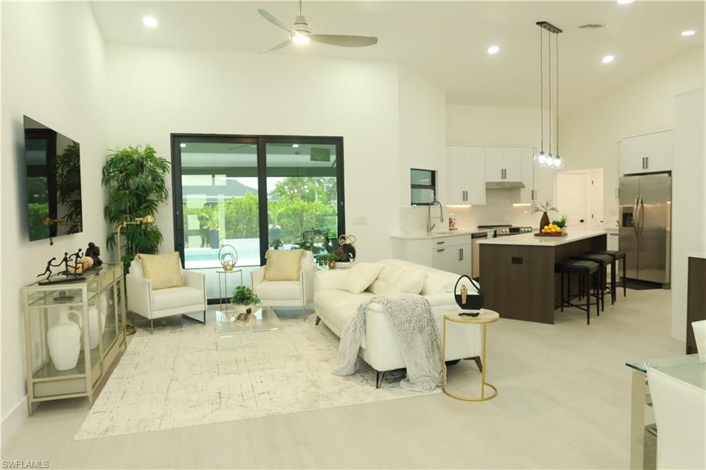 Interior, Kitchen, Living room, Pendant Lights, Recessed Lighting, Stainless Steel Appliances, Wood Texture Flooring