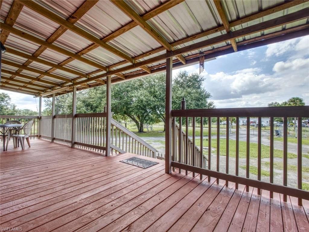 Exterior, Wood Texture Flooring