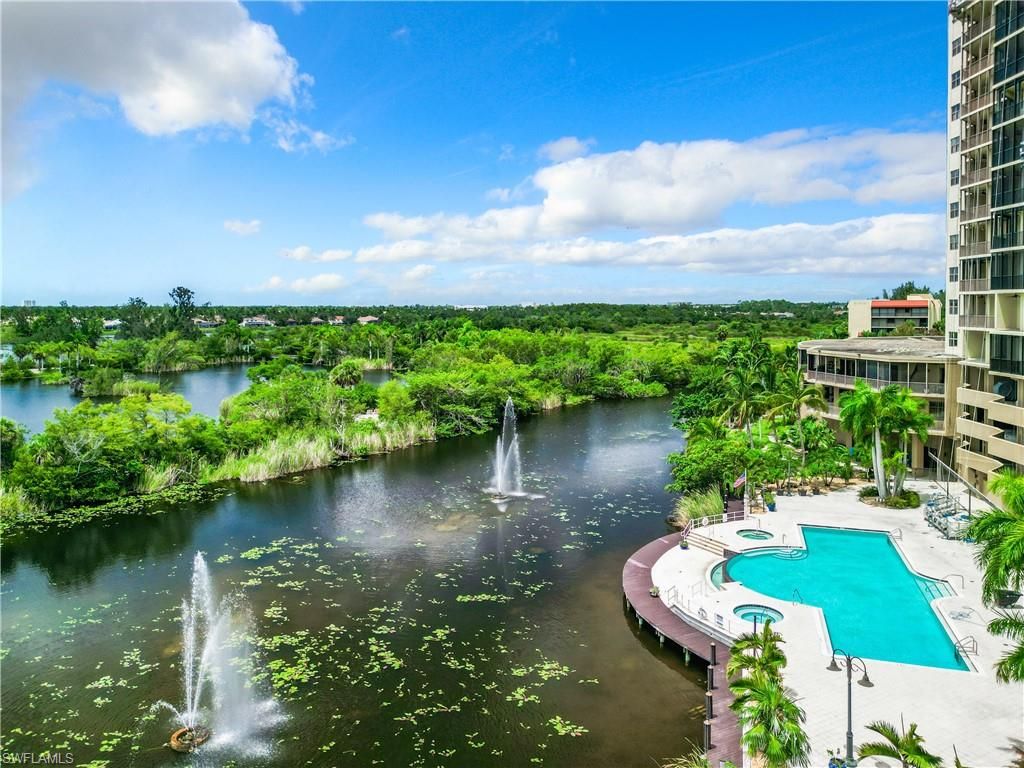 Exterior, Lake, Pool