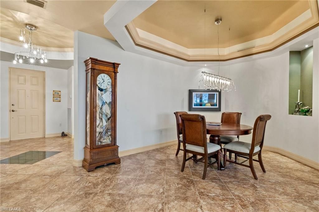 Chandelier, Dining room, Interior, Pendant Lights