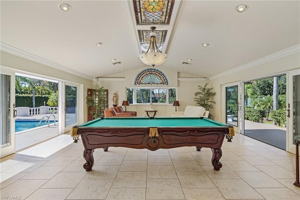 Billiard Table, Game Room, Interior, Recessed Lighting